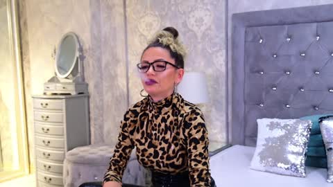 Donna online show from 10, 1, 2025