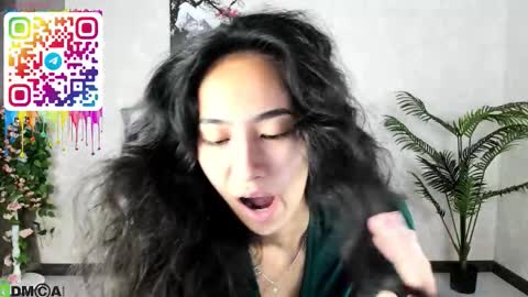 Snapshot of donnaa_drew chatting on 14, 9, 2025 Aura online show from 14, 9, 2025