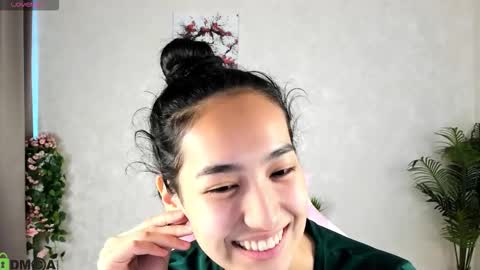 Snapshot of donnaa_drew chatting on 26, 9, 2025 Aura online show from 26, 9, 2025