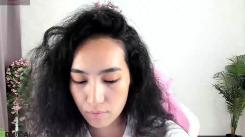 Aura online show from 27, 10, 2025