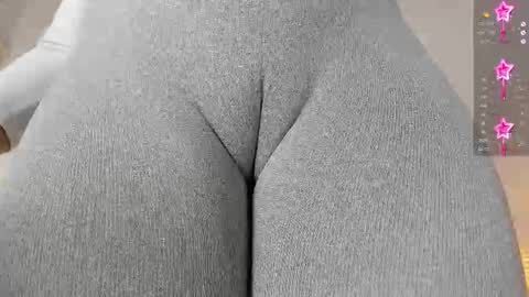 Paula DiazGMT-5 0730 - 1400 online show from 6, 11, 2025