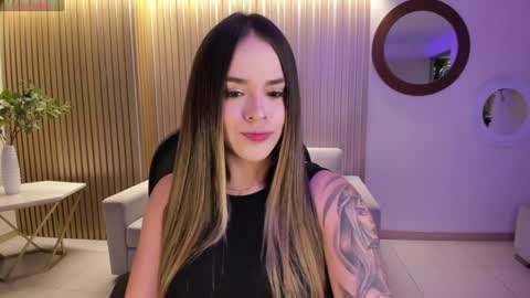 Snapshot of donnastonne chatting on 5, 1, 2025 Donna Stonne online show from 5, 1, 2025
