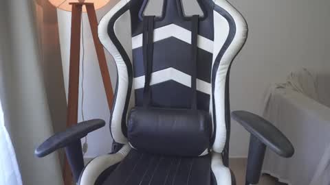 Donatella online show from 31, 10, 2025