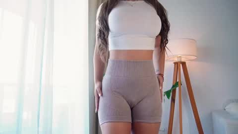 Donatella online show from 9, 4, 2026