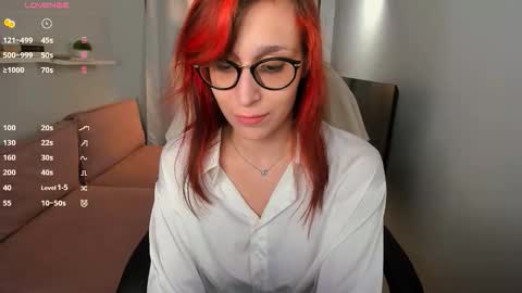 Snapshot of dora_marcelli chatting on 11, 10, 2025 Your Dora Follow me 3 online show from 11, 10, 2025