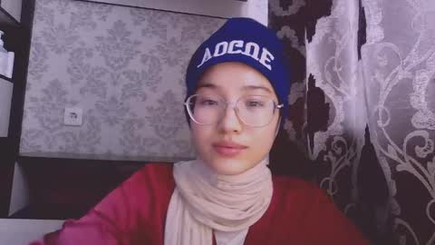 Snapshot of dorcasgryniuk chatting on 9, 10, 2025 Mia online show from 9, 10, 2025
