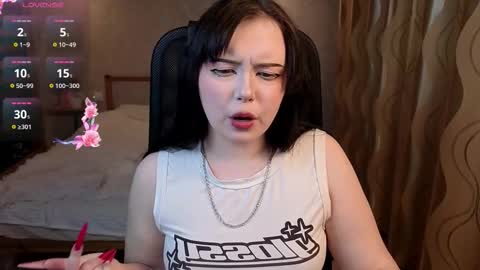 Snapshot of dori_chu chatting on 14, 10, 2025 dori_chu online show from 14, 10, 2025