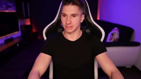 Dorian Reyes online show from 19, 10, 2025