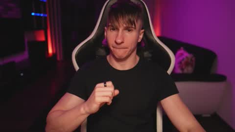 Dorian Reyes online show from 16, 11, 2025