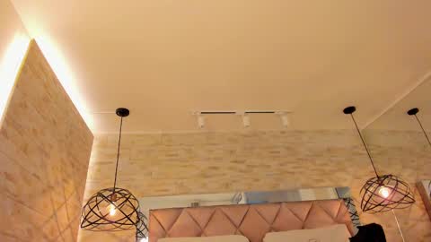  DOROTHY online show from 24, 2, 2025