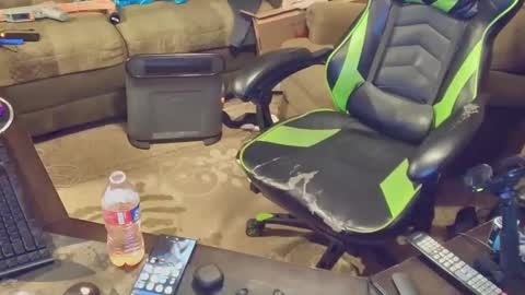 Snapshot of dotyoureyezez chatting on 12, 12, 2024 DotYourEyezez online show from 12, 12, 2024