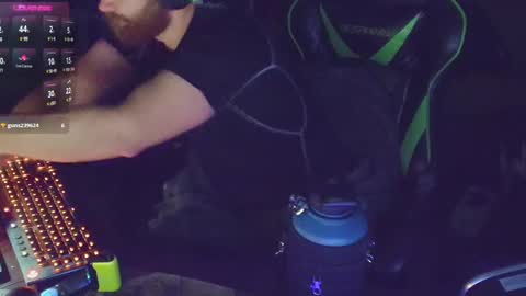 Snapshot of dotyoureyezez chatting on 14, 2, 2025 DotYourEyezez online show from 14, 2, 2025