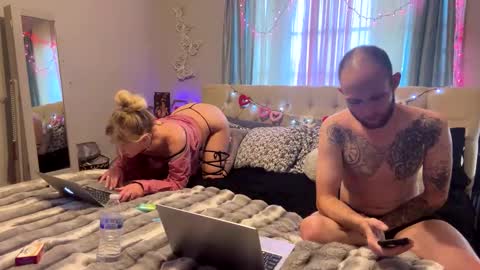 Snapshot of doublesuble chatting on 8, 3, 2025 Chaz Roxy Rain online show from 8, 3, 2025