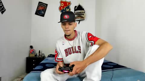 douglas_gallegos online show from 17, 1, 2025