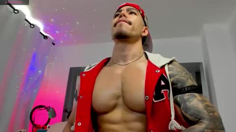 Douglas Safado online show from 5, 4, 2026