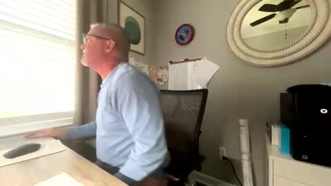 douglikes3xd online show from 31, 10, 2025