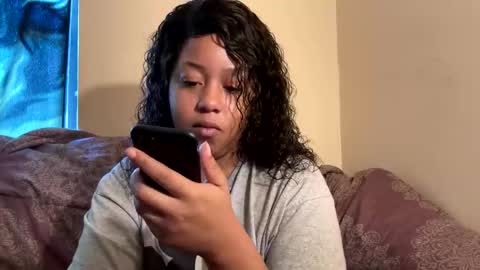 dove_love22 online show from 2, 11, 2025