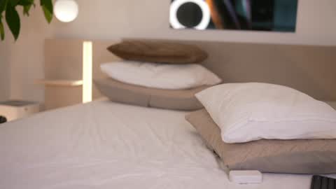 Snapshot of dovia chatting on 5, 12, 2025 . . online show from 5, 12, 2025