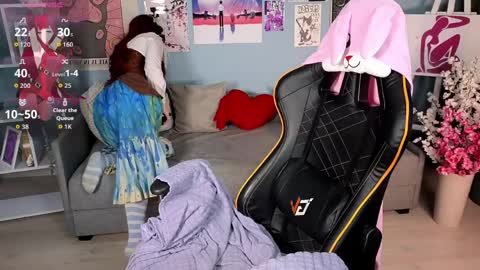 Snapshot of draculaura_ chatting on 4, 4, 2026 Draculaura online show from 4, 4, 2026