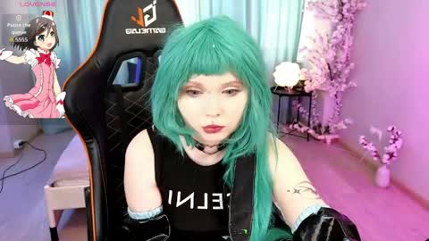 Snapshot of draculaura_ chatting on 17, 5, 2026 Draculaura online show from 17, 5, 2026
