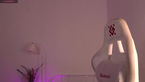 Lisbeth Salander online show from 9, 10, 2025