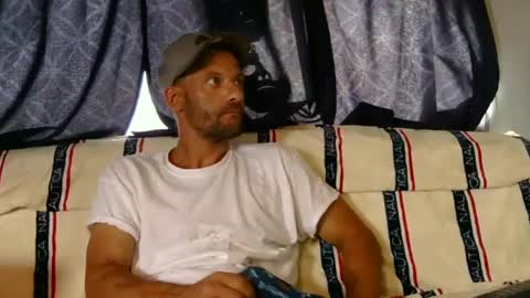 Snapshot of dragonoid96 chatting on 14, 6, 2026 lovemachine online show from 14, 6, 2026
