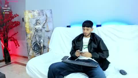 Snapshot of drake_and_zara chatting on 22, 5, 2026 Drake and Zara online show from 22, 5, 2026