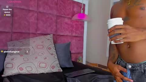 ---Drake--- online show from 11, 2, 2025