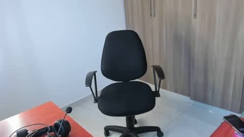 Snapshot of drake_the_kingmaster chatting on 6, 10, 2025 ig kingmaster777 online show from 6, 10, 2025