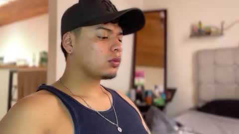 Snapshot of drakenn_ chatting on 2, 3, 2026 drakeeee online show from 2, 3, 2026