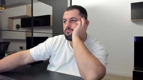 Snapshot of draven_a chatting on 1, 2, 2025 Draven A online show from 1, 2, 2025