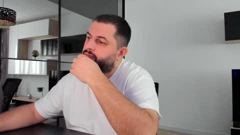 Snapshot of draven_a chatting on 3, 2, 2025 Draven A online show from 3, 2, 2025