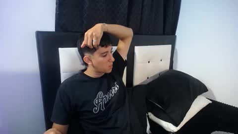 Snapshot of dravith_and_valery chatting on 19, 2, 2026 -- nicolle and jhon -- online show from 19, 2, 2026