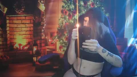 Snapshot of dreadpirate_riyu chatting on 4, 12, 2024 Lorelei Riyu online show from 4, 12, 2024