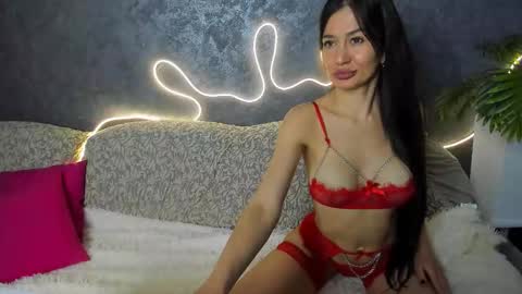 Olivia online show from 27, 3, 2026