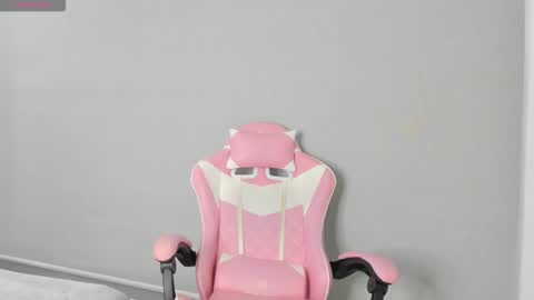 Snapshot of dream_team4 chatting on 20, 11, 2025 dream team online show from 20, 11, 2025