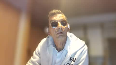 Snapshot of dreambob chatting on 10, 6, 2026 Dreambob online show from 10, 6, 2026