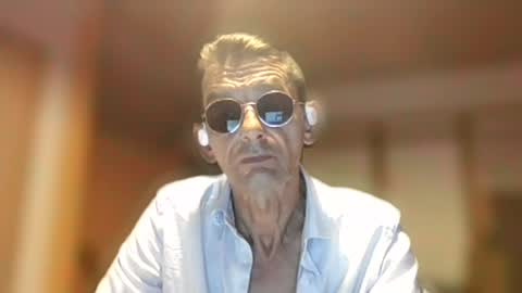 Snapshot of dreambob chatting on 1, 7, 2026 Dreambob online show from 1, 7, 2026