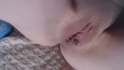 Olivia and Max online show from 23, 4, 2026