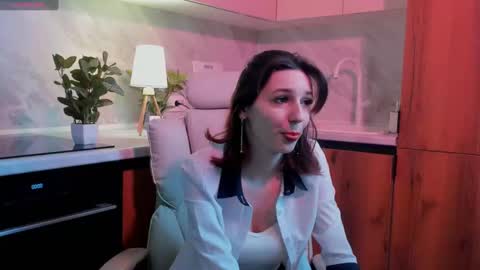 Snapshot of dreamgirlparty chatting on 28, 2, 2025 dreamgirlparty online show from 28, 2, 2025