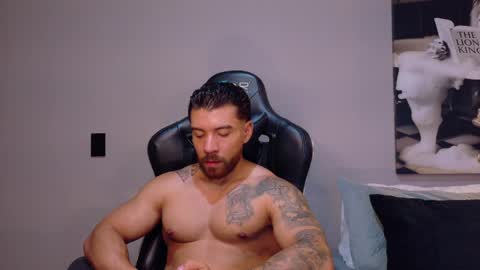 Snapshot of dreammr1 chatting on 21, 4, 2026 cris online show from 21, 4, 2026
