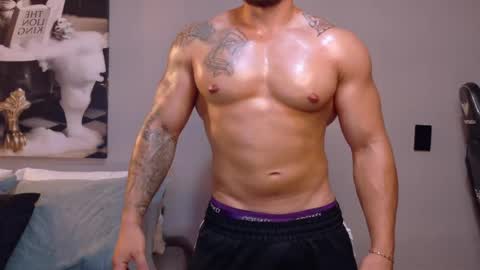 Snapshot of dreammr1 chatting on 11, 5, 2026 cris online show from 11, 5, 2026
