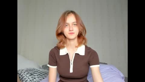 dreamy_pollyyy online show from 9, 10, 2025