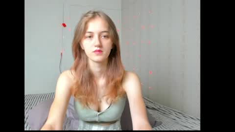 Snapshot of dreamy_pollyyy chatting on 24, 6, 2026 dreamy_pollyyy online show from 24, 6, 2026