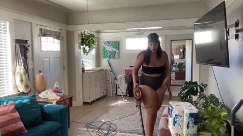 RIRI OR DREAMY online show from 15, 12, 2024