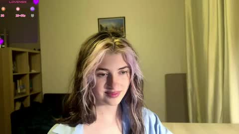 Snapshot of dremazwahlen chatting on 26, 4, 2026 Dia online show from 26, 4, 2026