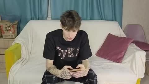 Mark online show from 7, 2, 2026