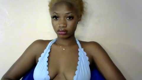 Snapshot of dripping_pussy75 chatting on 28, 7, 2026 drip pussy online show from 28, 7, 2026