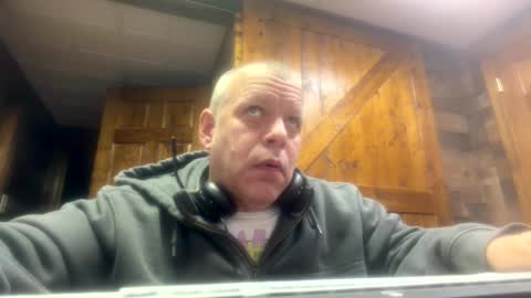 Snapshot of drkone01826 chatting on 1, 12, 2025 drkone01826 online show from 1, 12, 2025