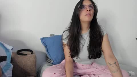 Snapshot of drod6621 chatting on 5, 2, 2026 CamiSanti online show from 5, 2, 2026